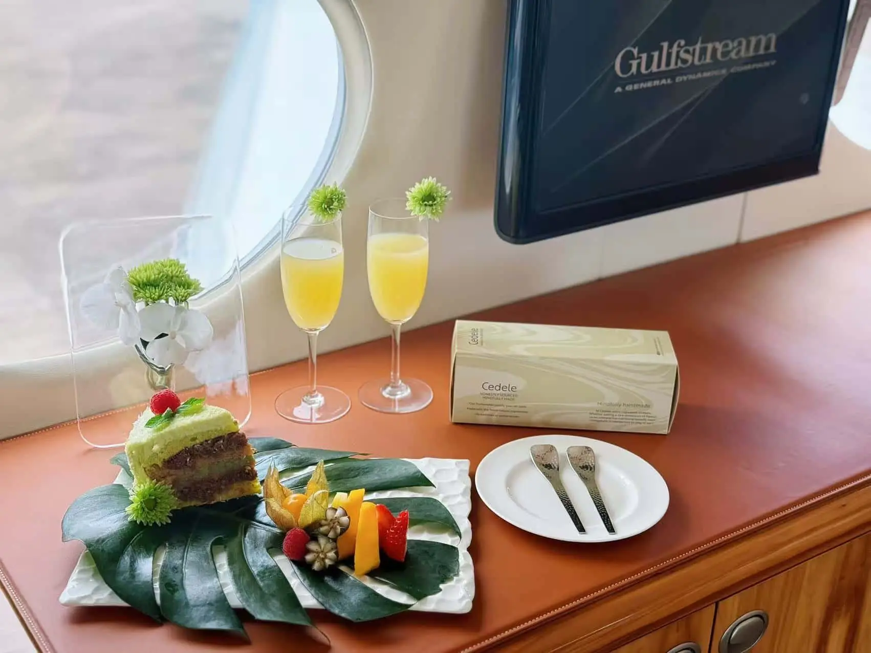 app.service.services.title4